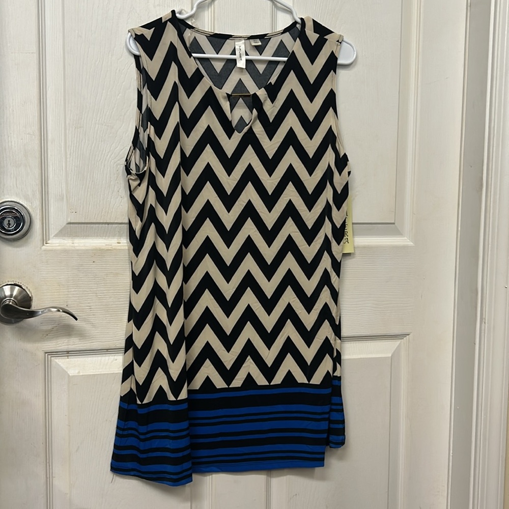 NWT Tacera Women’s Black, White, & Blue Zigzag Dress XL
